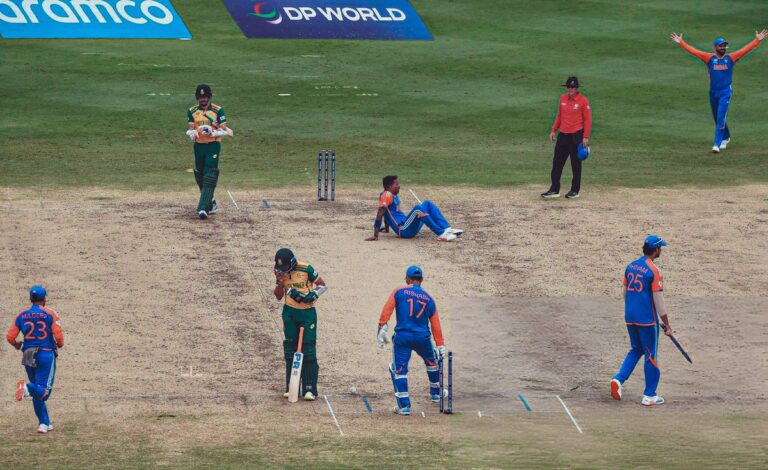 Online Cricket ID: Betting on Cricket Under/Over Runs